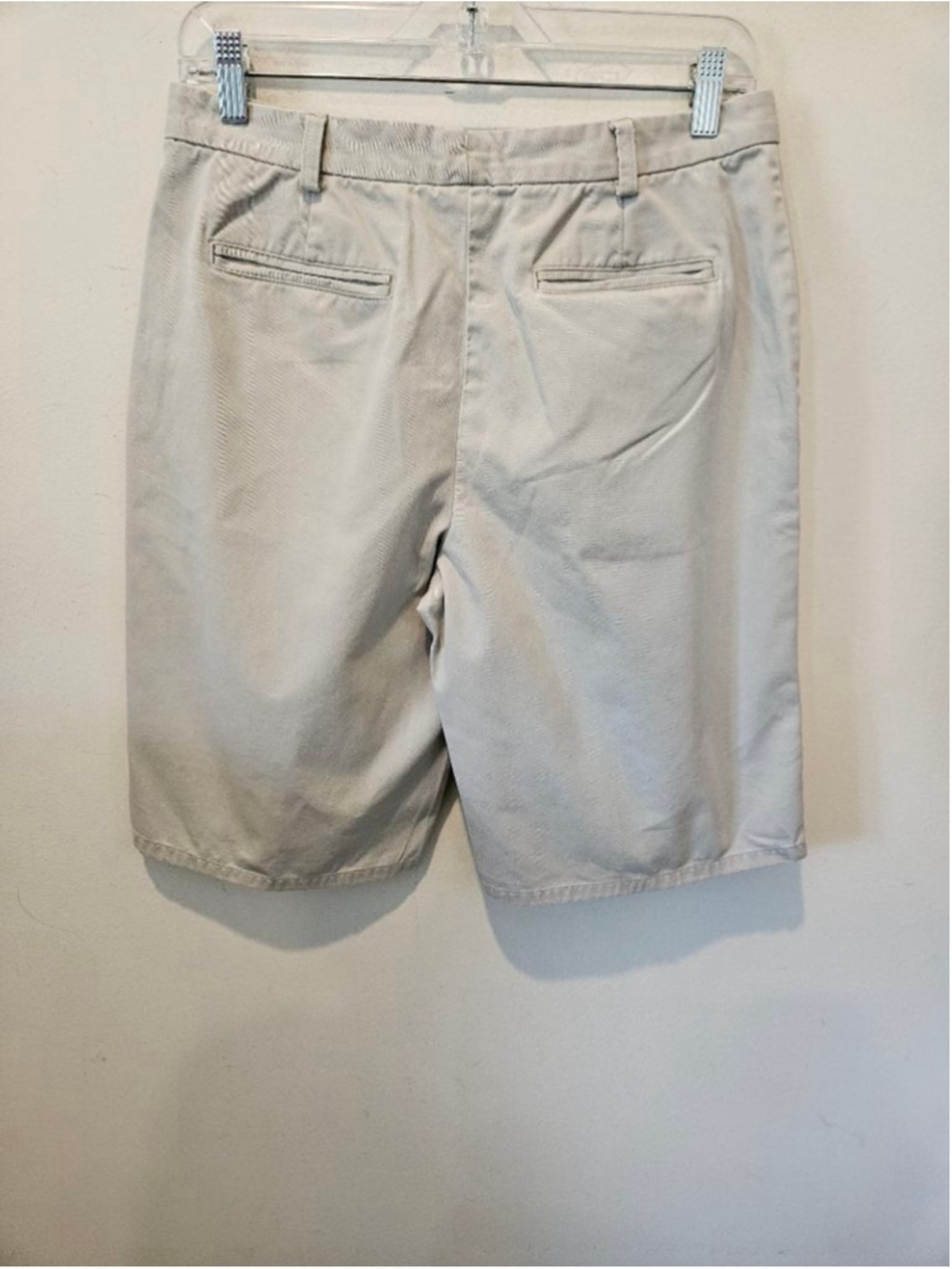 Women's Banana Republic Beige Premium Chinos Bermuda Shorts Size 8 - Picture 4 of 8